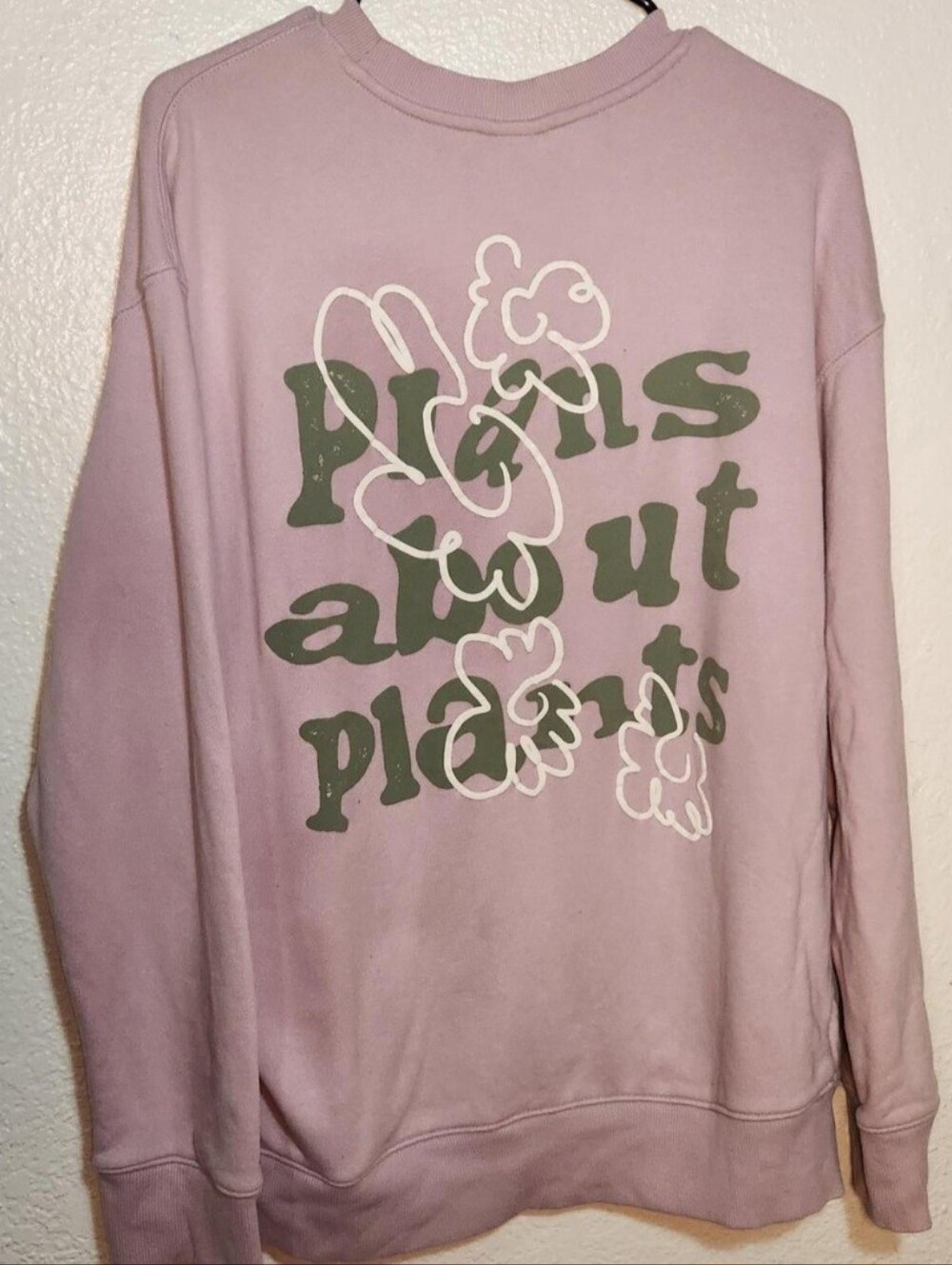 Lavender Floral Graphic Sweatshirt - Women